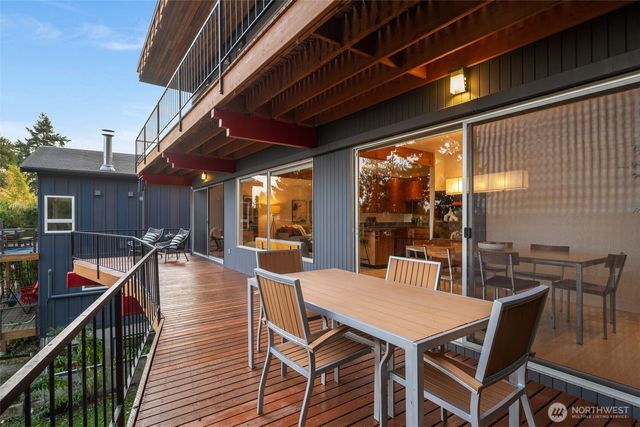 6620 57th Avenue NE, Seattle, WA 98115