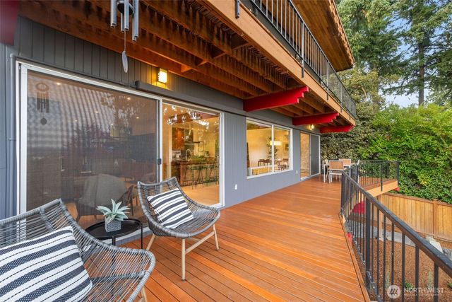 6620 57th Avenue NE, Seattle, WA 98115