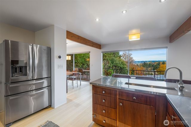 6620 57th Avenue NE, Seattle, WA 98115