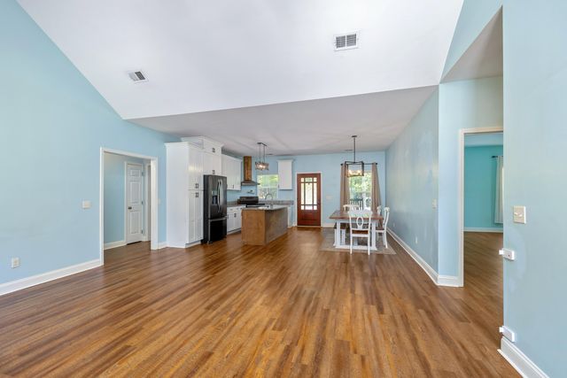 2119 Tanglewood Road, Sumter, SC 29154