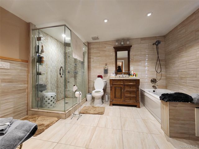 883 McKenna Avenue, Baldwin, NY 11510