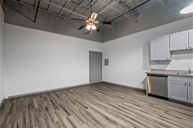 612 W Texas Avenue 228, Baytown, TX 77520