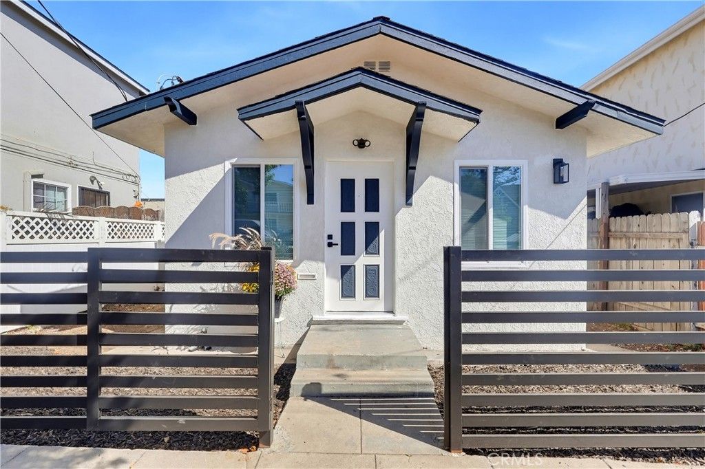 1326 S Cabrillo, San Pedro, CA 90731 — exterior