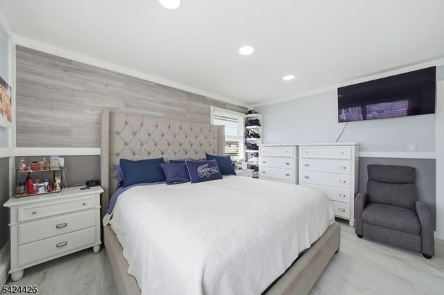 772 Harrell Ave, Woodbridge Twp., NJ 07095