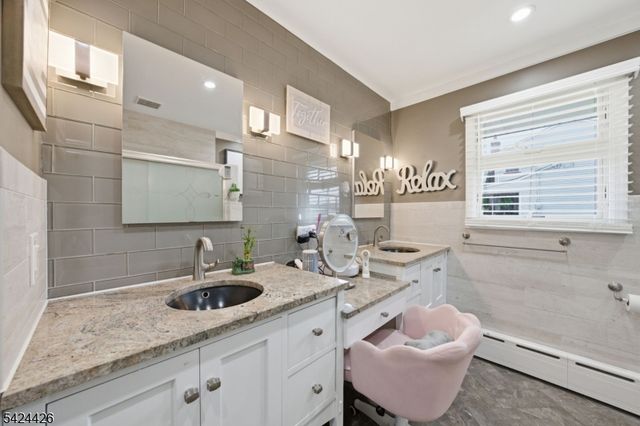 772 Harrell Ave, Woodbridge Twp., NJ 07095