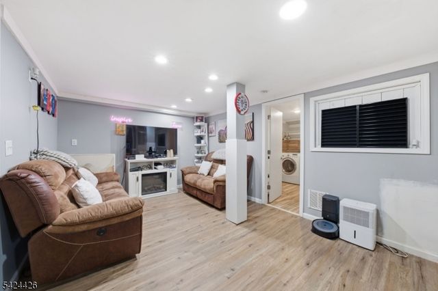 772 Harrell Ave, Woodbridge Twp., NJ 07095