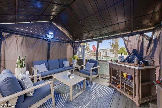 772 Harrell Ave, Woodbridge Twp., NJ 07095