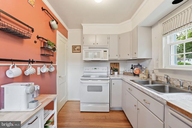 5014 HOLLYWOOD RD, College Park, MD 20740