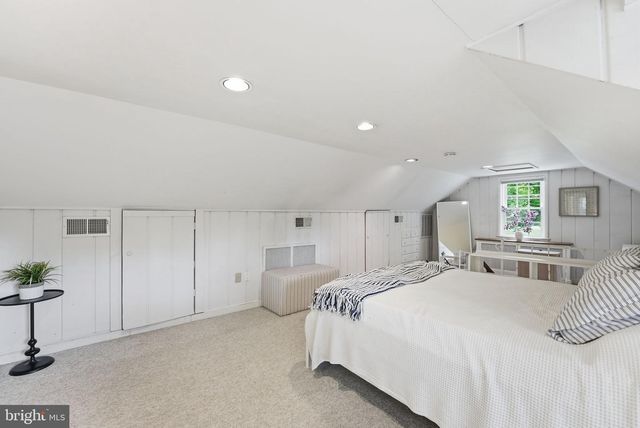 5014 HOLLYWOOD RD, College Park, MD 20740