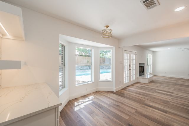 2815 Perkins Road, Arlington, TX 76016