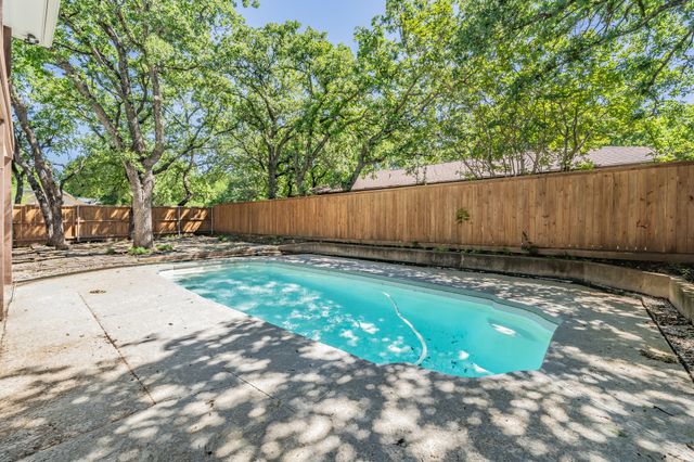 2815 Perkins Road, Arlington, TX 76016
