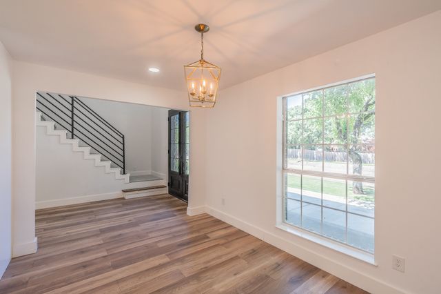 2815 Perkins Road, Arlington, TX 76016
