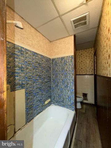 33 N KRESSON ST, Baltimore, MD 21224