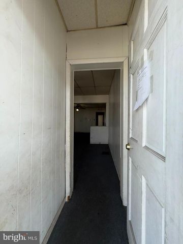 33 N KRESSON ST, Baltimore, MD 21224