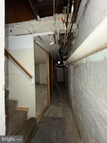 33 N KRESSON ST, Baltimore, MD 21224