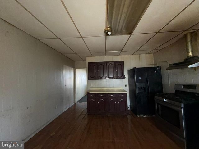 33 N KRESSON ST, Baltimore, MD 21224