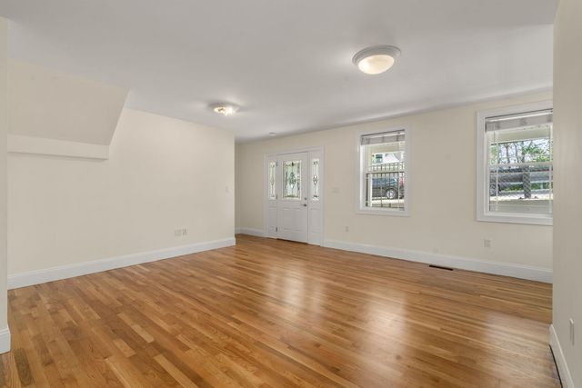 62 Redfield St 62, Boston, MA 02122
