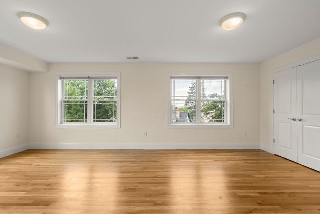 62 Redfield St 62, Boston, MA 02122