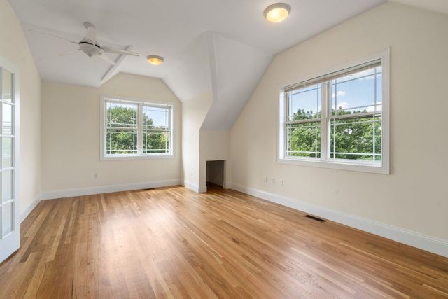 62 Redfield St 62, Boston, MA 02122