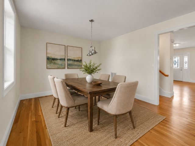 62 Redfield St 62, Boston, MA 02122
