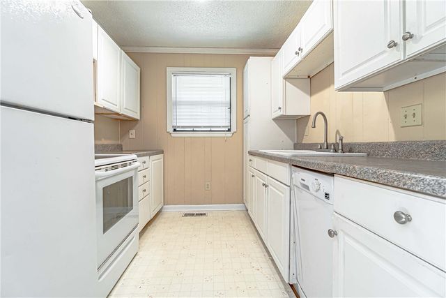 30 Hope Drive, Bella Vista, AR 72715
