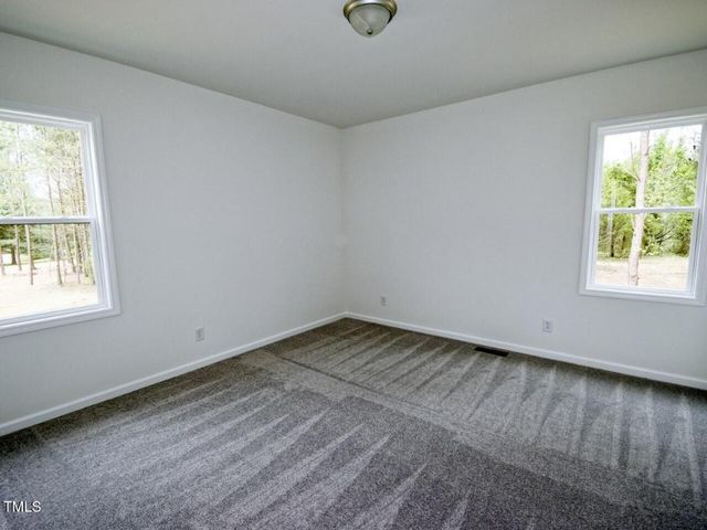 48 S Grace Way Lane, Henderson, NC 27537