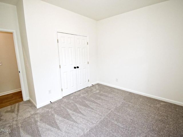 48 S Grace Way Lane, Henderson, NC 27537