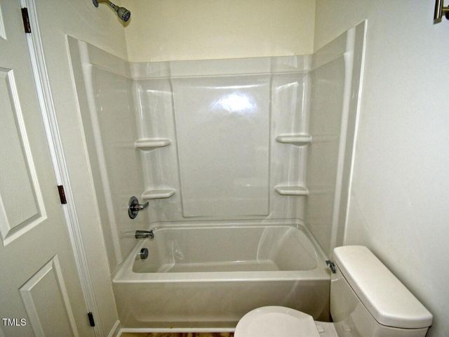 48 S Grace Way Lane, Henderson, NC 27537