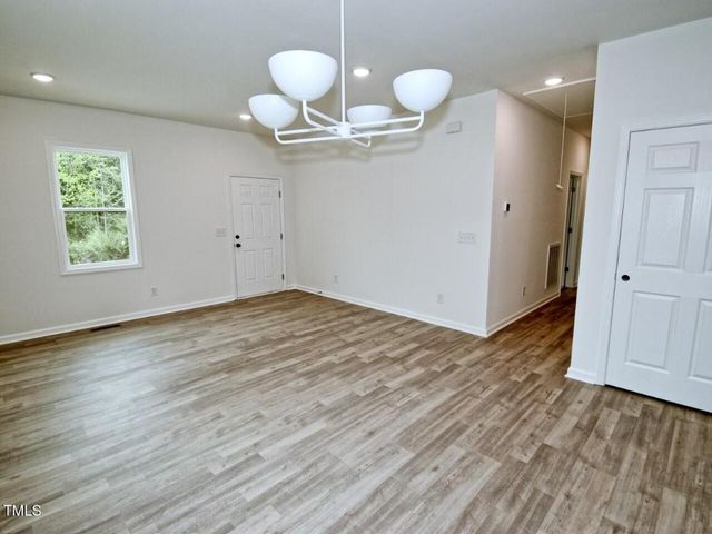 48 S Grace Way Lane, Henderson, NC 27537