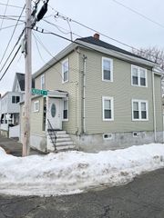 48 Linden St 1, Salem, MA 01970
