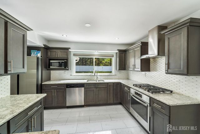 80 Stillwell Road, South Brunswick, NJ 08824