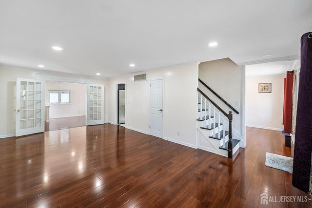 80 Stillwell Road, South Brunswick, NJ 08824