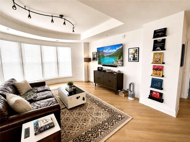 325 E Paces Ferry Road NE 502, Atlanta, GA 30305