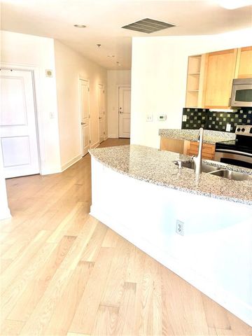 325 E Paces Ferry Road NE 502, Atlanta, GA 30305