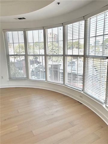 325 E Paces Ferry Road NE 502, Atlanta, GA 30305
