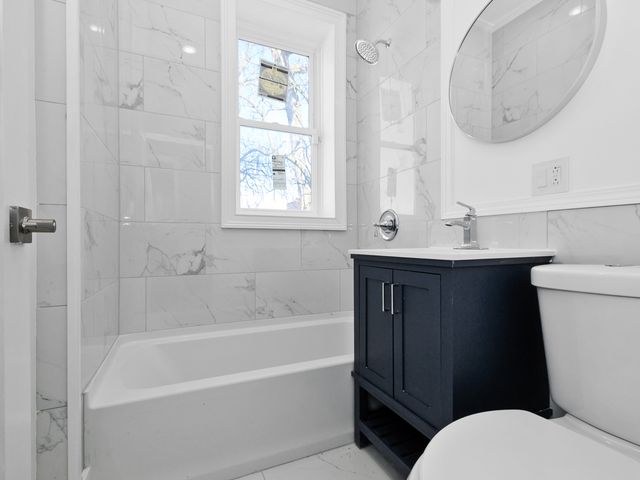 7305 S Sangamon Street, Chicago, IL 60621