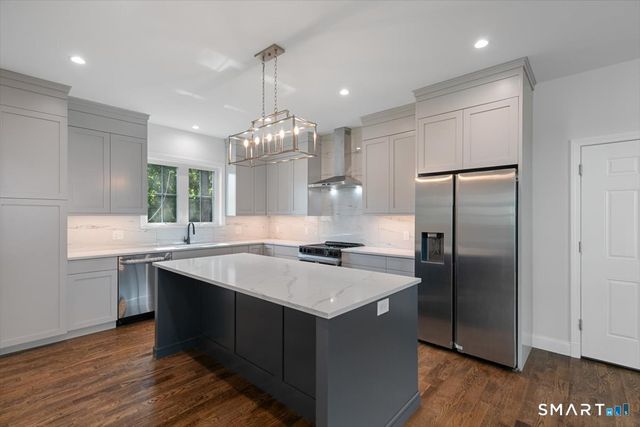 410 Alba Avenue, Bridgeport, CT 06606