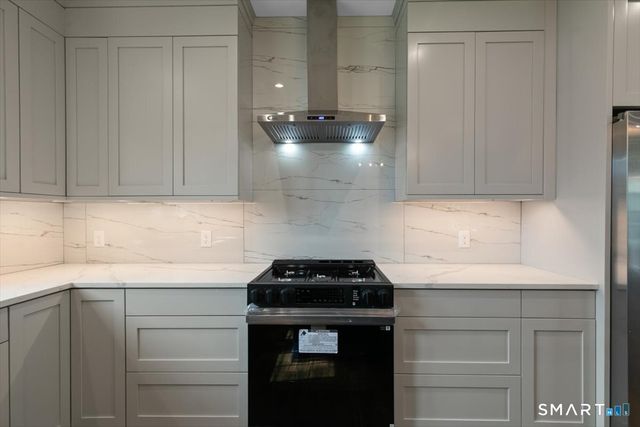 410 Alba Avenue, Bridgeport, CT 06606