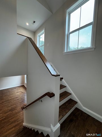 410 Alba Avenue, Bridgeport, CT 06606