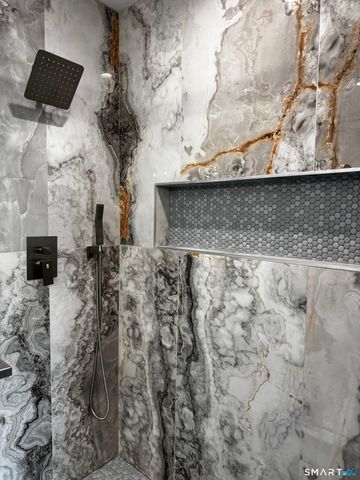 410 Alba Avenue, Bridgeport, CT 06606