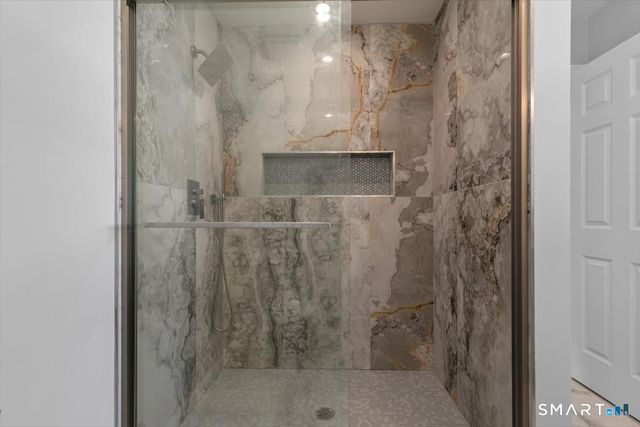 410 Alba Avenue, Bridgeport, CT 06606