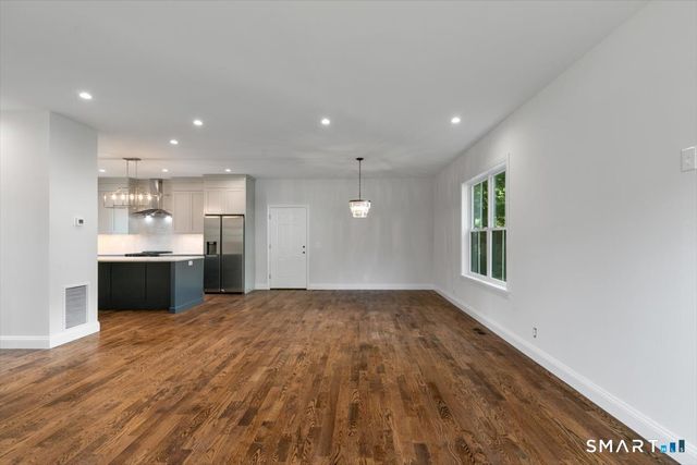 410 Alba Avenue, Bridgeport, CT 06606