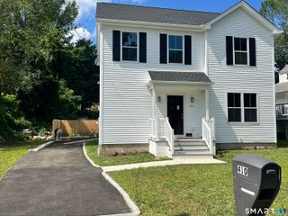 410 Alba Avenue, Bridgeport, CT 06606