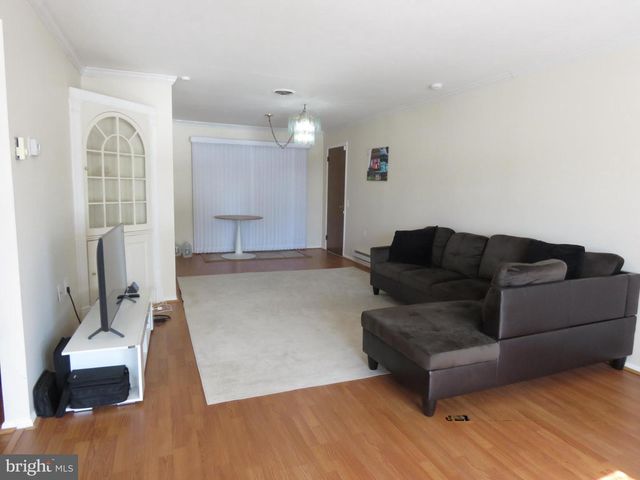 5 MONMOUTH LN, Manchester Twp, NJ 08759