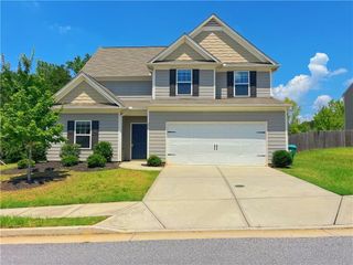 279 Darling Lane, Pendergrass, GA 30567