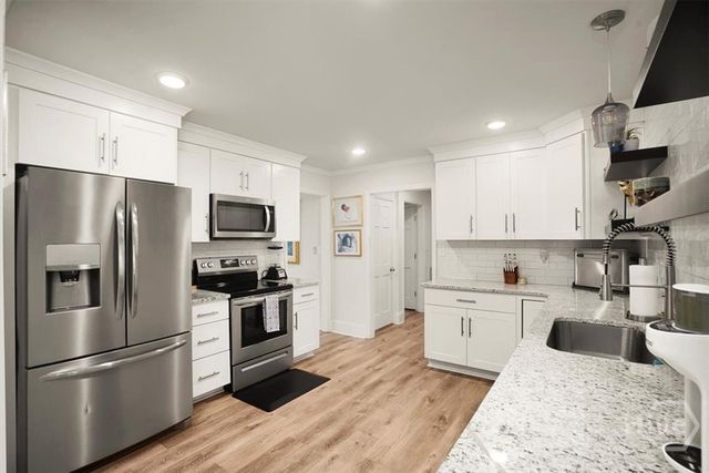 330 Stoneland Drive, Athens, GA 30606