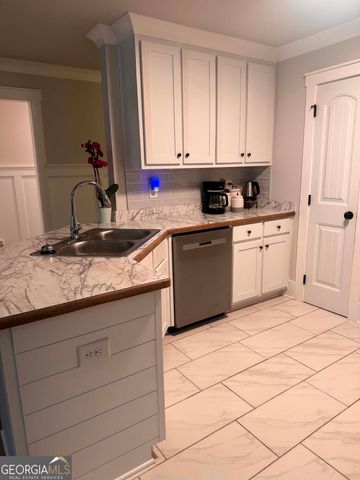 141 Rolling Woods Lane Lane, Hull, GA 30646