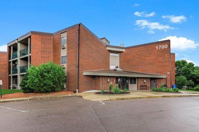 1700 Four Oaks Road 331, Eagan, MN 55121
