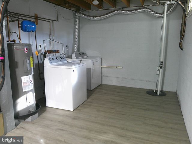 5121 W WOODMILL DR, Wilmington, DE 19808