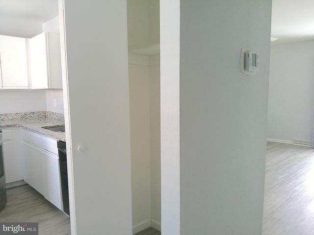 5121 W WOODMILL DR, Wilmington, DE 19808